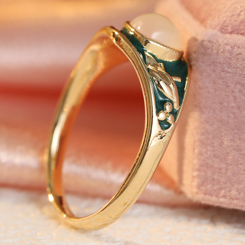 Women's Vintage Plated Ornate Ring with Stone Bezel